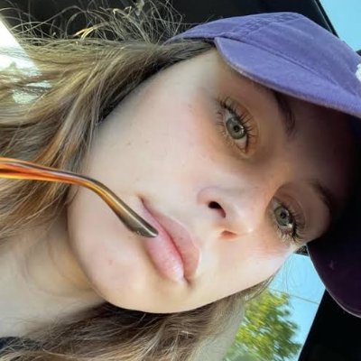 StellaBarry0170's profile picture. Fun to chat with, not here for games....