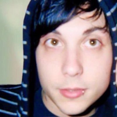 ladystardusters's profile picture. queer & 22
