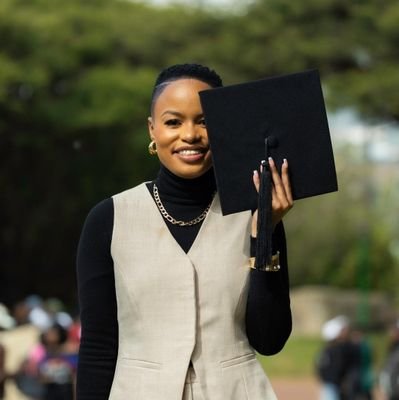 _KediboneMadiba's profile picture. Life is fragile, handle with prayer. 🙏
Embracing each day to lead and love like Jesus.