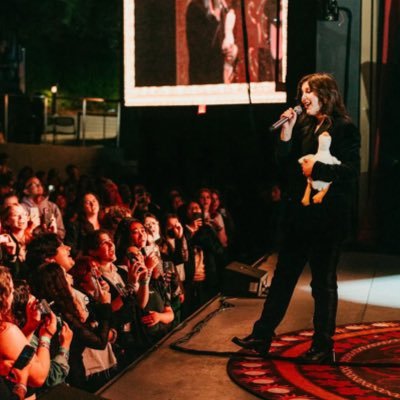 headinaziptie's profile picture. one time lucy dacus told me she liked my lucy dacus hat