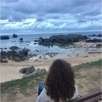 ana_tca_'s profile picture. Derecho y Ciencia Política.