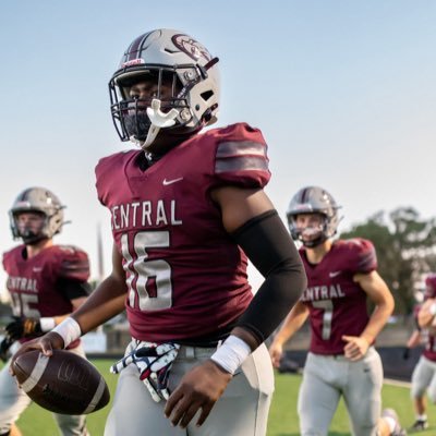 Athlete-Football | Westosha Central-2027 | DE/TE | 6’1- 225 | 3.9 GPA | Email:Akowuahkojo62@gmail.com | 262-813-6007 | NCAA ID# 2505612911 |