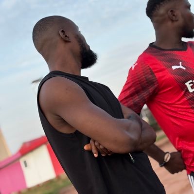 God first❤️ Family next❤️ black and proud 💯👌 Manchester United ❤️