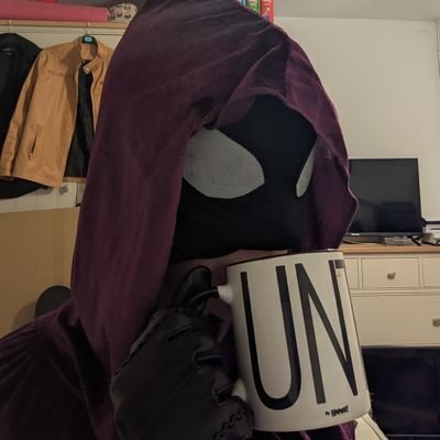 Spoilermin's profile picture. Lex Luthor mug enthusiast | occasional Spoiler cosplayer | minor | @SpoilerRBG