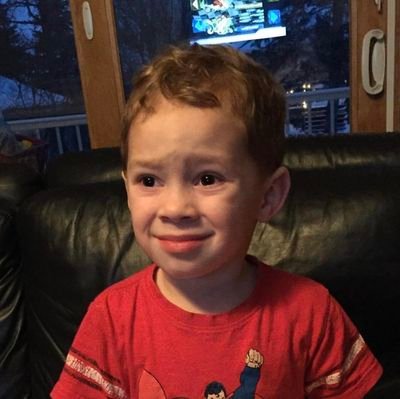 _Rotich_'s profile picture. There is No one else behind the MIRROR.