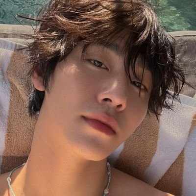 staalino's profile picture. 𝙨𝙖𝙪𝙙𝙖𝙙𝙚; a tristeza da ausência, mas a felicidade pela memória do que vivemos juntos. ☆