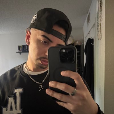 drewdlt_'s profile picture. ツ