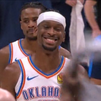 andrewthegoat17's profile picture. #thunderup