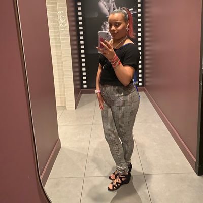 saniialee245's profile picture. I like to color and listen to music and play video games like Rihanna and I’m taken by Braxton ❤️
