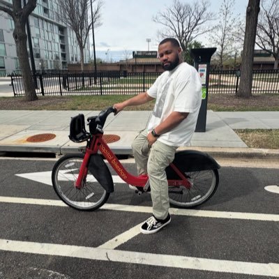 † God fearing x entrepreneur x businessman x goal oriented x Filadelphia native x chef x mogul .... instagram : honeyhillcatering & Swishmahoney34 BLM