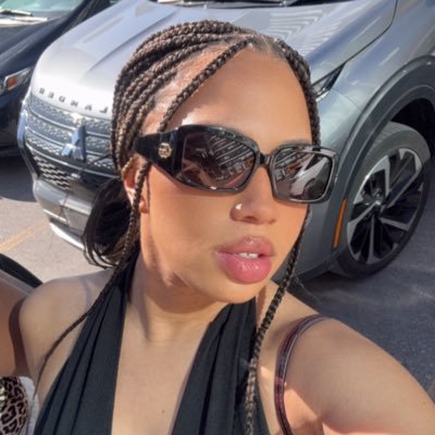 Ashn3illy's profile picture. Live. Laugh. Love. ❤