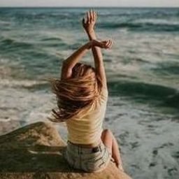 Qeada6598803's profile picture. Gods determine what you're going to be。