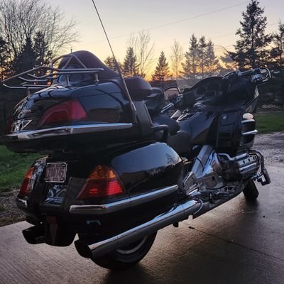 Motorcycle riding Leafs fan~ Proud dad, happily married, security professional. #NovaScotia