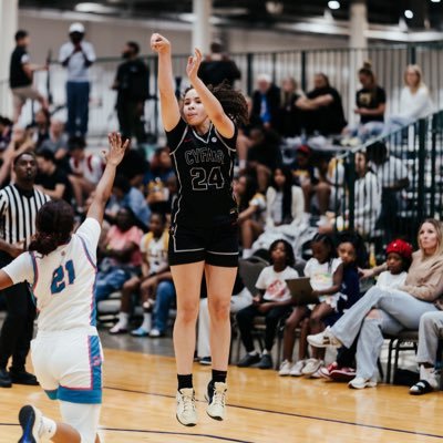 Maya Thompson Profile