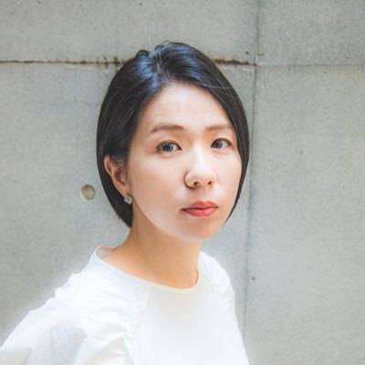 KanakoYoshikane's profile picture. 吉兼加奈子 / Pianist / ピアニスト / 19歳で渡欧/ 🇦🇹ザルツブルクとウィーンで学び / 🇯🇵今は東京 / 音楽、映画、絵画、小説、自分の心を掴むものは全て愛します。/ 芸術普及のために生きてます / 1歳の男の子ママ  👦 お仕事の依頼は 公式HPのお問い合わせから👇