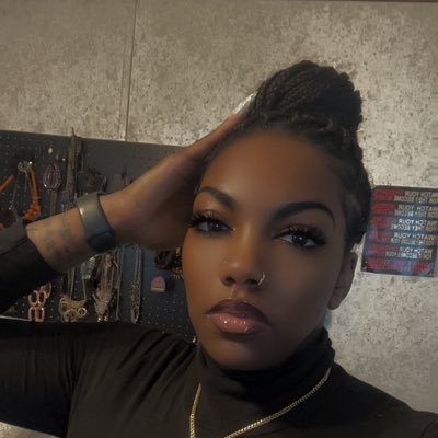@Queen_Nikki32