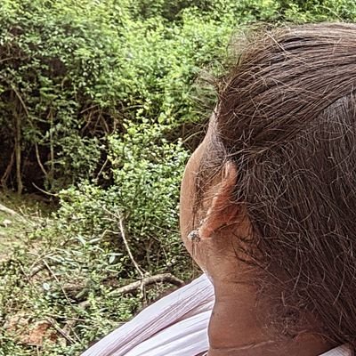 Rakshitha_01_'s profile picture. சரியான கருத்தியலால் உலகை படைப்போம் 🖋️💫|
இளம்பரிதி 😈❤️‍🔥| 
தமிழ் குடிகள் ஒற்றுமை 🫂 💖  |
Tamil Nationality ⚜️🕊️ 

❗தனிப்பட்ட கருத்து❗