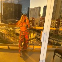 chelsea (@c_huntsman) 's Twitter Profile
