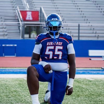 6’5 275 OT Heritage Highschool 2028 Malakhidudley@yahoo.com
