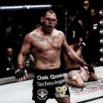 19 | MMA Enthusiast | MMA shit poster | HS Wrestler | Fight content • FOLLOW MY OTHER SOCIALS:
https://t.co/MvQMcwV5Vb