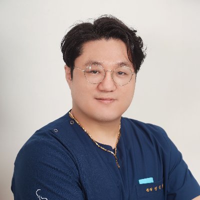 jeongpakapaka's profile picture. 턱관절 안면 특화 체형교정 전문 물리치료사입니다. 정바른자세연구소 대표. 턱관절 안면비대칭 학회 TFA 대표.