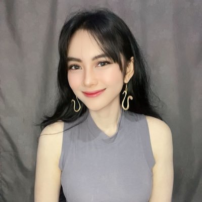 hi! this is Pinda! 👋🏻 @art.vnd (instagram) •Business Inquiries DM instagram / Twitter