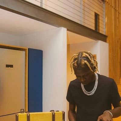 #LOVE_YOURSELF 💫 💰 Hey, You're Special 😇🥸Vibez INC 🎶 ❤️💫 La Hush 🖤💢♒ 🌟 ❤️🍁 🇨🇦 Manchester United 🦁 YOUR FAVORITE BARBER 💈 30BG 📌🐸