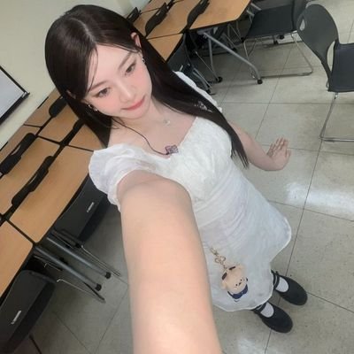 airiluvstayc's profile picture. main ; @defnotyri