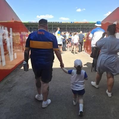 Proud Dad to Beth/ Irish Republican/Tipp GAA/ Celtic FC/ Munster Rugby/Pittsburgh Steelers fan.