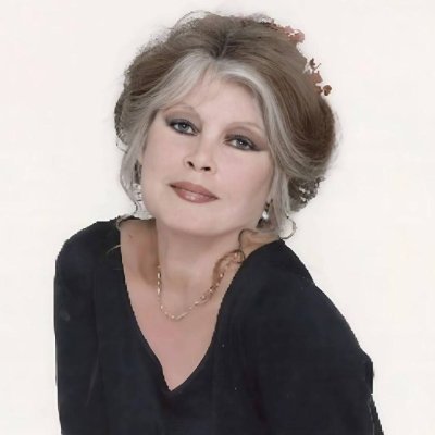 Femme libre de ses pensées! qui est du côté de ceux qui aiment La France! pas de MP
si il n'y'a aucun tweet de votre part, je ne m'abonne pas!