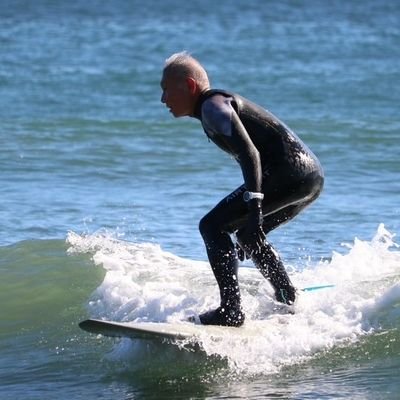chisaly420's profile picture. 何かを始めるのに歳なんて関係ない。
海なし岐阜県に住む、50歳過ぎてから始めたおやじサーファーです。週末、頻繁に伊良湖に出没します。
DMは遠慮させて頂きます。