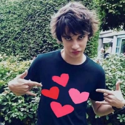 blushsqu1shy's profile picture. squad is over we are cults now (he/him)