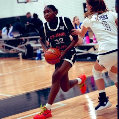 Basketball Player C/O 2029 Account managed by parents 📧: BusinessCJ07@gmail.com instagram @lestegoleste