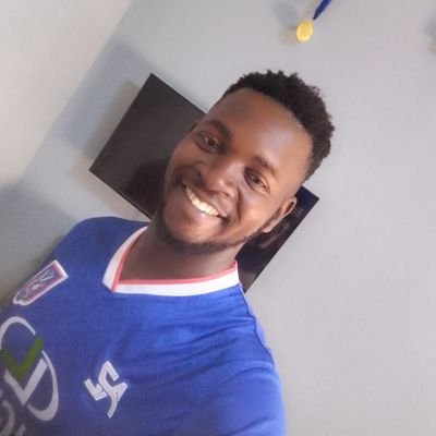 Sc Villa, Arsenal fanatic. Football is the air I breathe .