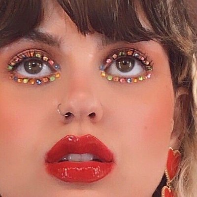 sabriverso's profile picture. neutro é o sabão de coco.