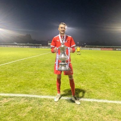 danielewing07's profile picture. 