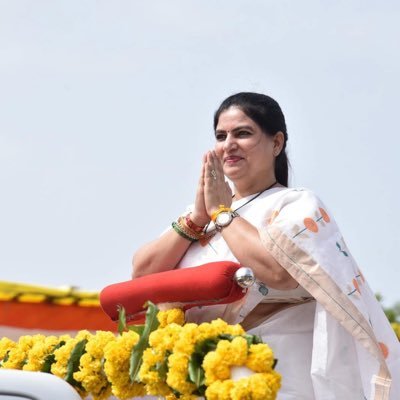 35th Mayor @MySuratMySMC, Ex-General Secretary of Mahila Morcha @BJP4Gujarat,Ex -Director @OfficialGSRTC,Ex-Public Transport Chairman @MySuratMySMC