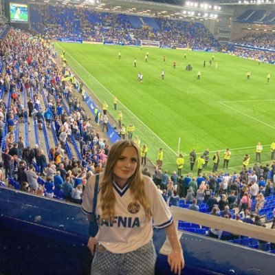 ChloeEvxns's profile picture. 