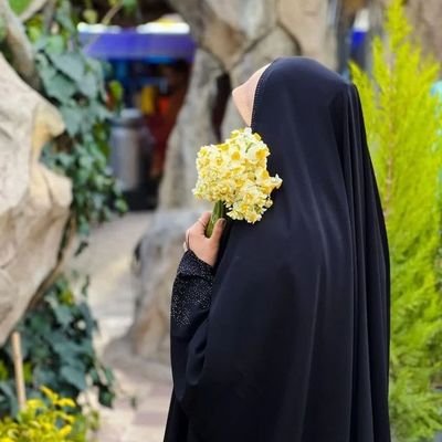 🕯️درپی حقیقت ونوردر،دنیای تاریک
✨ درجستجوی حقیقت وآرامش
🌺 به دنبال زیبایی هاولحظات ناب درزندگی
