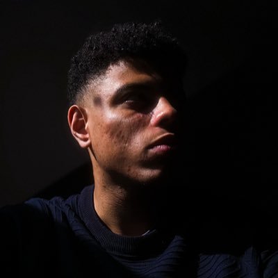 Sports Designer | Based in the UK | Benfiquista❤️🦅 | Portfolio: https://t.co/jktOWcfZwq