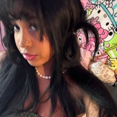 asiantemia's profile picture. higher than u 🫵