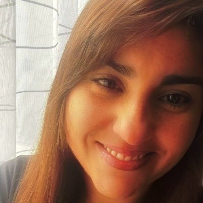 Una ex-alumna amante y apasionada de la UNAM. 📚📙