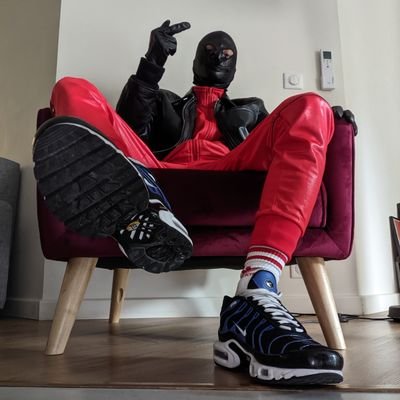 mes p'tits subs faites vous plais 😏🥵🌡️.
https://t.co/L7Zus3q2Hb