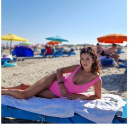 ⚡ studying Hong Kong markets lover, trend hunter girl! thrilled to connect. DM me about tokenomics! 📊 #Trading #Finance