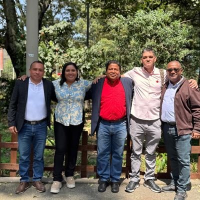 Dirigenta indigena wayuu, Mayabangloma Guajira, defensora DD.HH, fundadora de diferentes procesos organizativos y políticos, actual secretaria general Mais Nal.