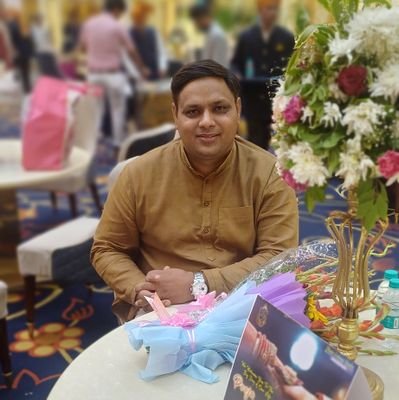 Asst. Professor, University of Delhi
छात्र संघ अध्यक्ष 2006(ABVP) मिहिर भोज कॉलेज दादरी, गौतम बुद्ध नगर,