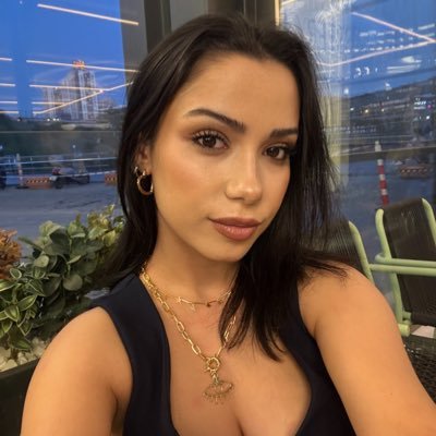 dilanakayy's profile picture. Evet o palyaço benim @besiktas