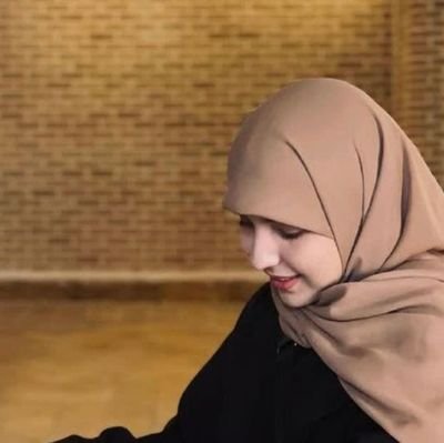 افکار ما نیز مانند گوشی هایمان
هر روز به کمی شارژ نیاز دارند؛
کمی تمرکز، کتاب خواندن و تفکر
چیزیست که ما را در مسیر
آگاهی و موفقیت نگه میدارد