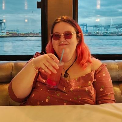 ♫ Silly variety account, a lot of Hermitcraft and JRWI ♫
♪♪AroAce Lesbian♪♪
♬ Goopin n Gunkin ♬ Literally Gillion Tidestrider IRL