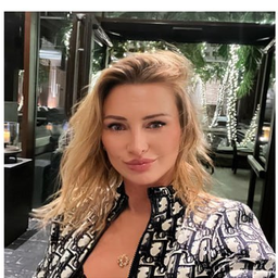 💸 tracking Nasdaq trends lover, brave girl! seeking strategy talks. DM me about tech stocks! 🌟 #Investing #Trading